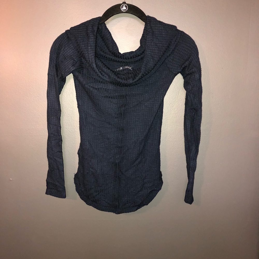 Hollister off the shoulder long sleeve sweater
